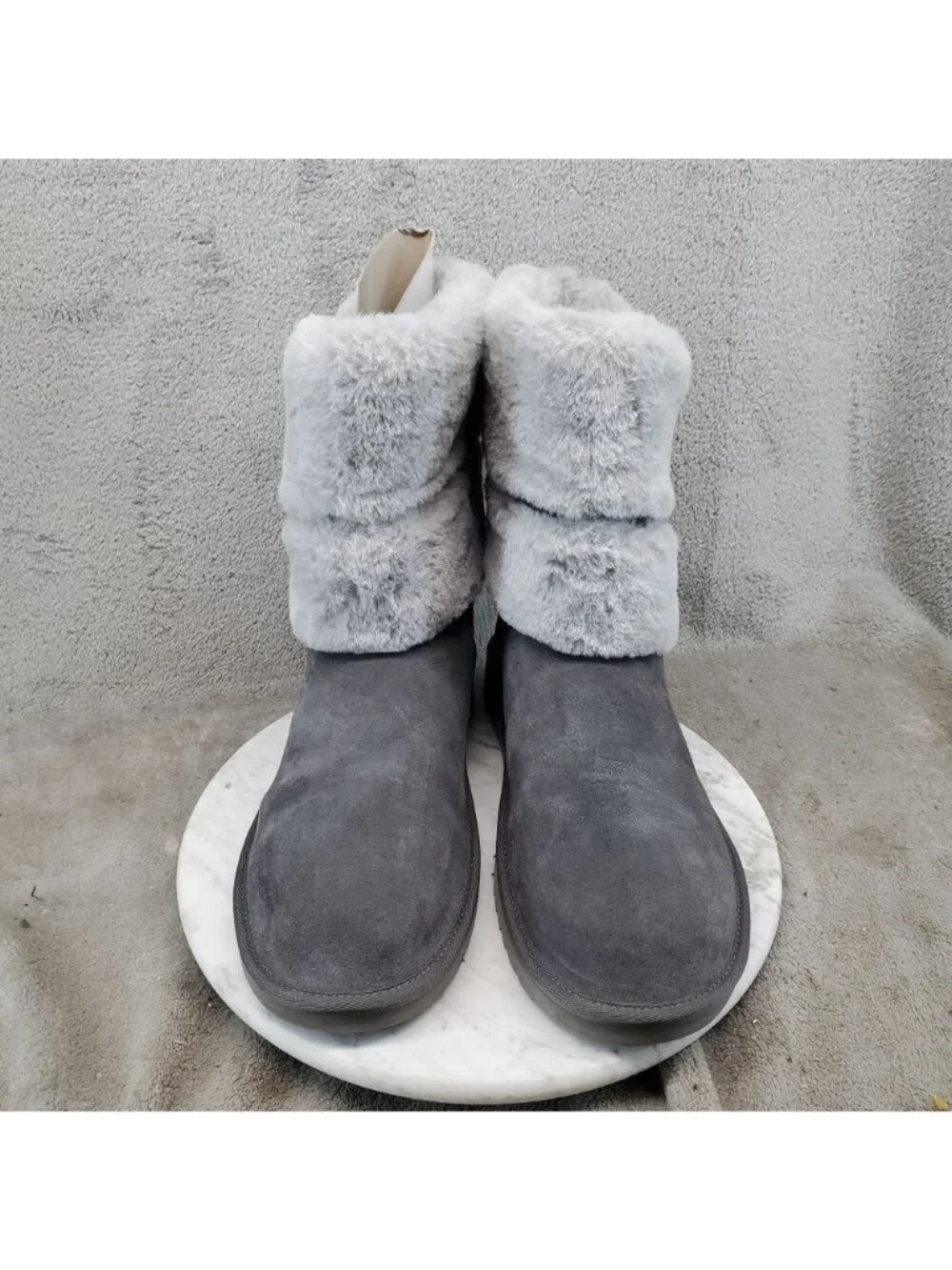 Koolaburra by UGG Shoes Womens Size 11 Dezi Gray Suede Short Boots
